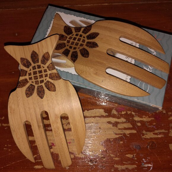 Sunflower themed Salad Servers - Picture 2 of 3